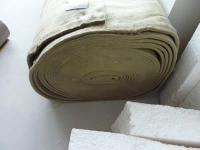 Звукоизоляция пола своими руками выполняется очень быстро